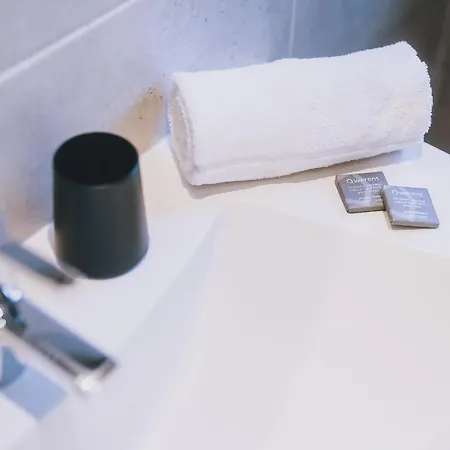 Areit By We Rent Τσελ αμ Ζέε